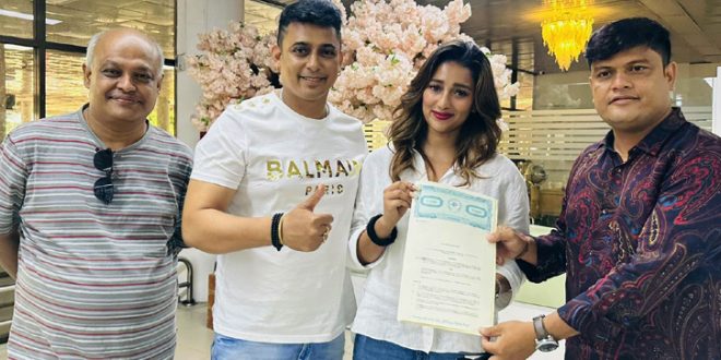 জায়েদ-সায়ন্তিকা