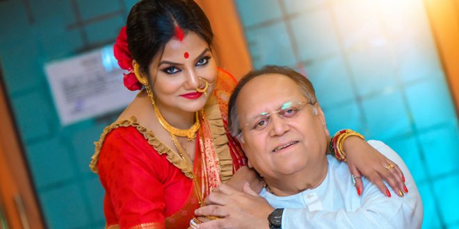 অভিনেত্রীর খোলামেলা