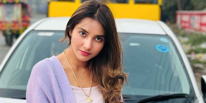 Farin Khan
